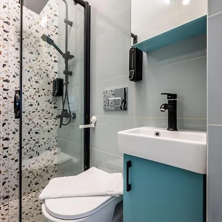Dainty Studio In Historic Neighborhood